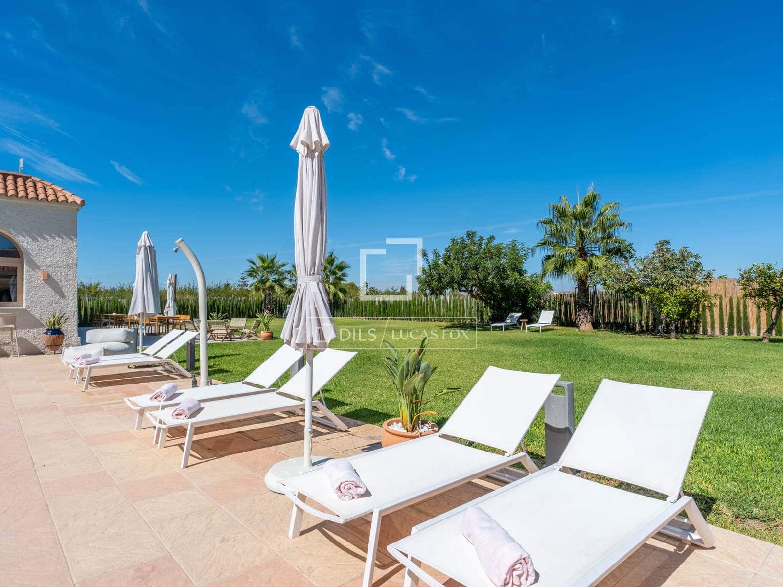 5 quarto Moradia para venda em Valverde com piscina garagem - 1 325 000 € (Ref: 10099562)