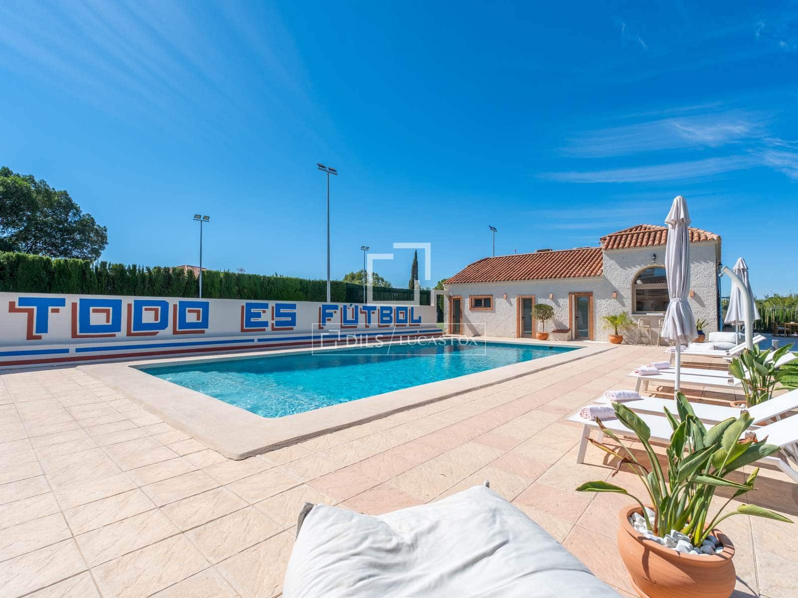 5 quarto Moradia para venda em Valverde com piscina garagem - 1 325 000 € (Ref: 10099562)