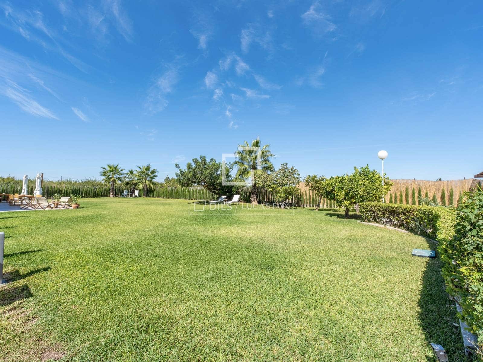 5 quarto Moradia para venda em Valverde com piscina garagem - 1 325 000 € (Ref: 10099562)