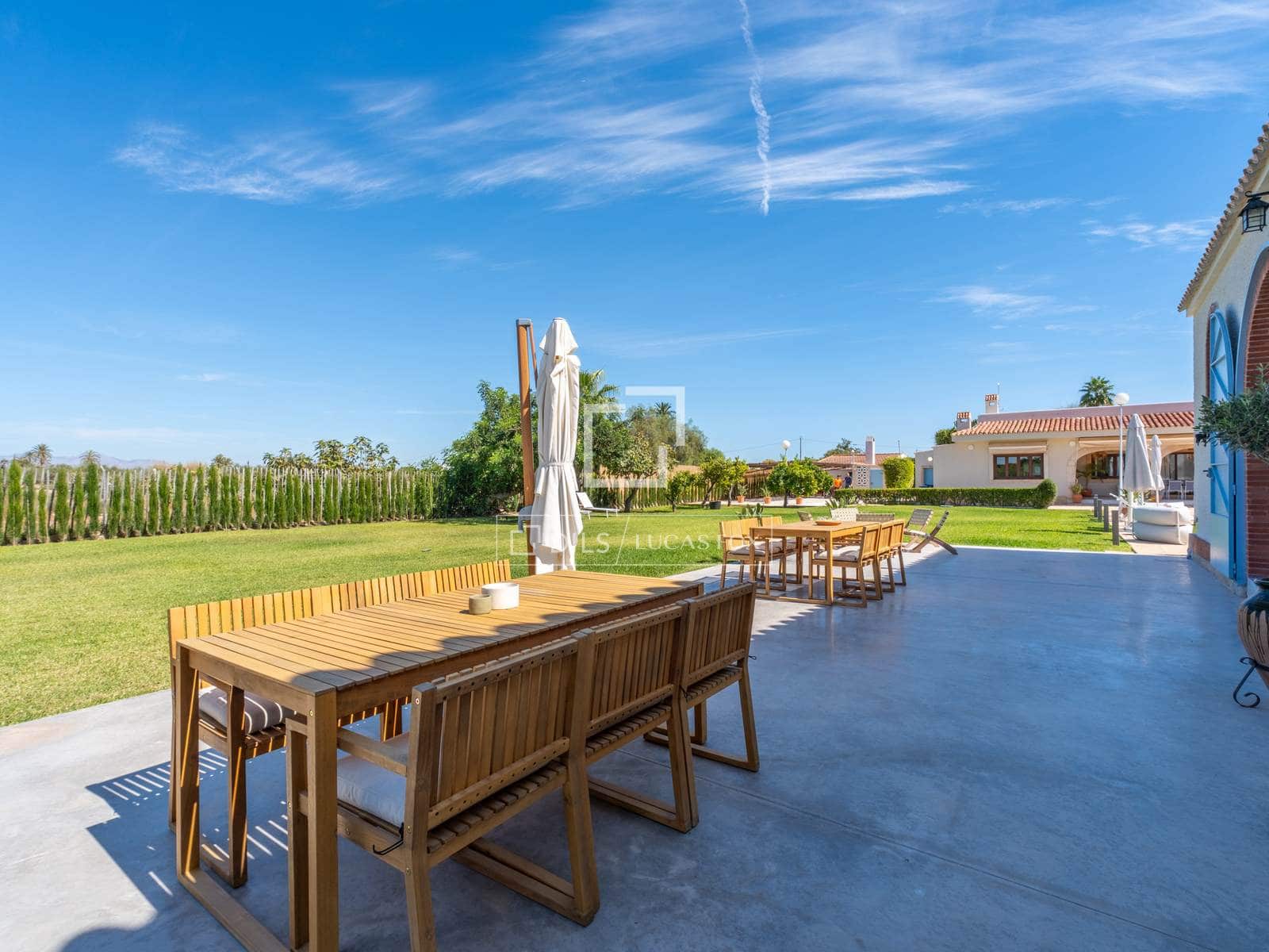 5 quarto Moradia para venda em Valverde com piscina garagem - 1 325 000 € (Ref: 10099562)