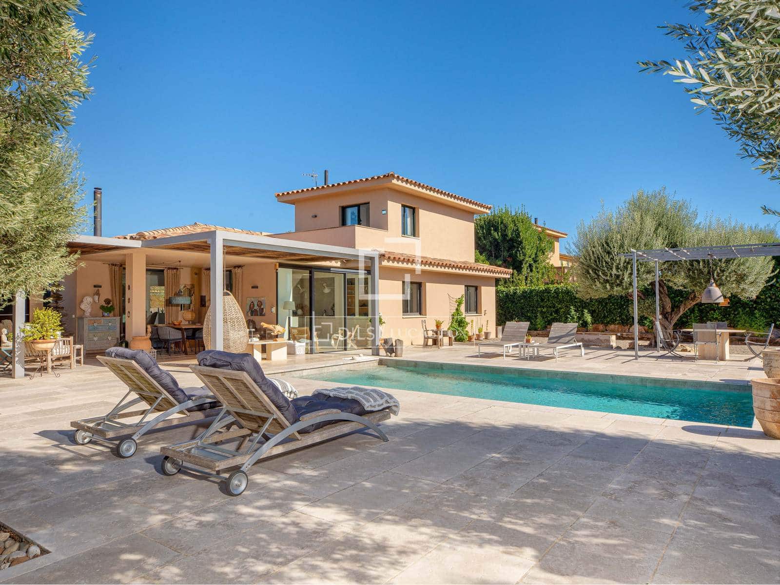 3 Zimmer Villa zu verkaufen in Pals mit Pool Garage - 775.000 € (Ref: 10100429)