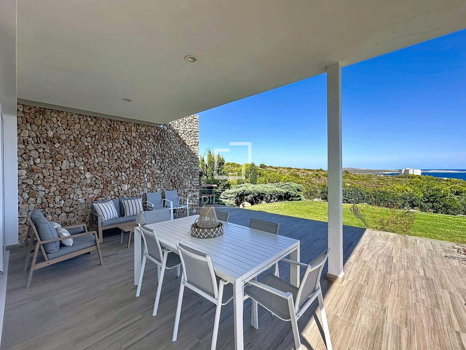 4 quarto Moradia para venda em Es Mercadal com piscina garagem - 1 445 000 € (Ref: 10100500)