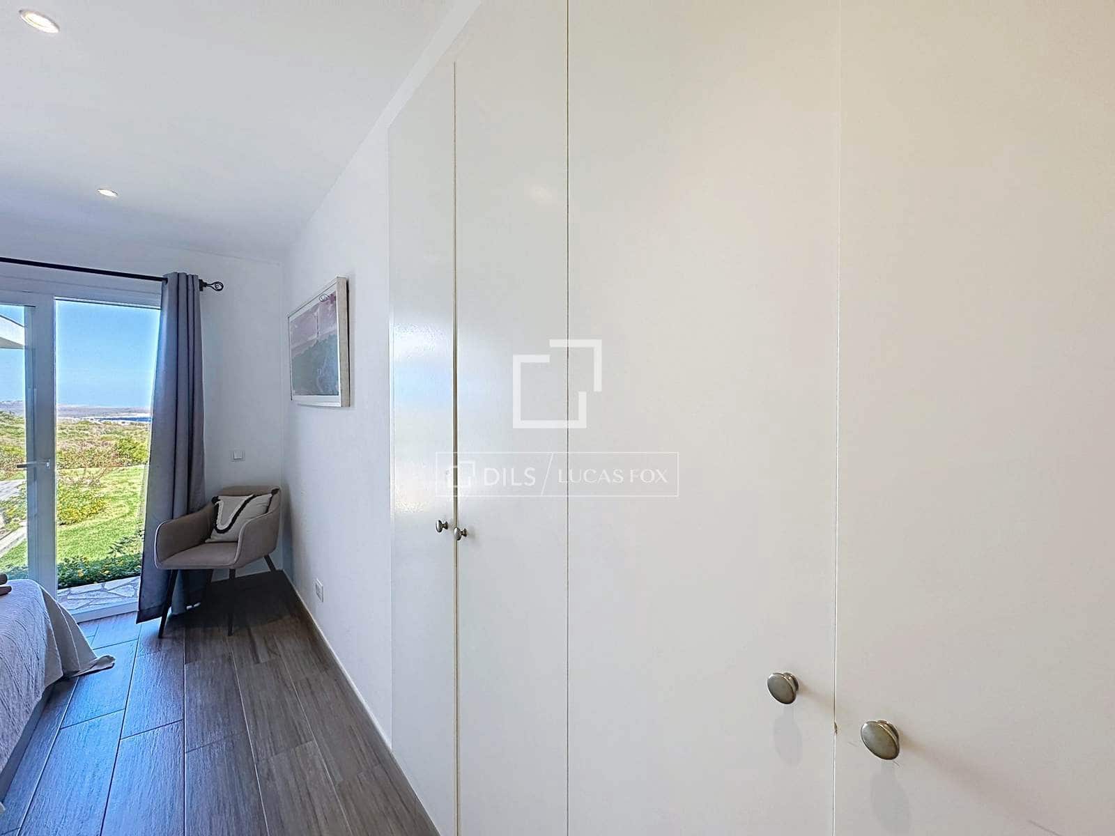 4 quarto Moradia para venda em Es Mercadal com piscina garagem - 1 445 000 € (Ref: 10100500)