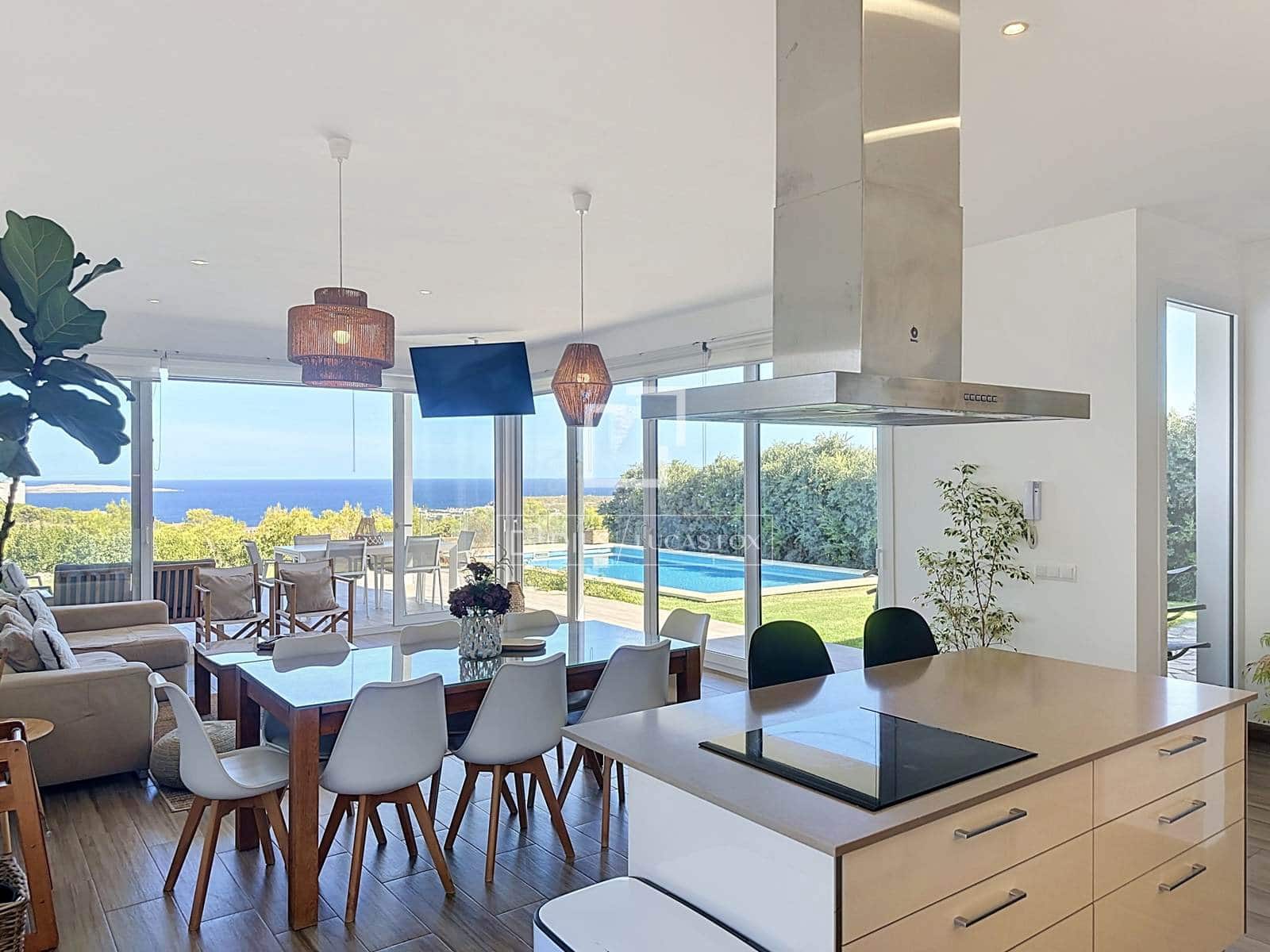 4 quarto Moradia para venda em Es Mercadal com piscina garagem - 1 445 000 € (Ref: 10100500)