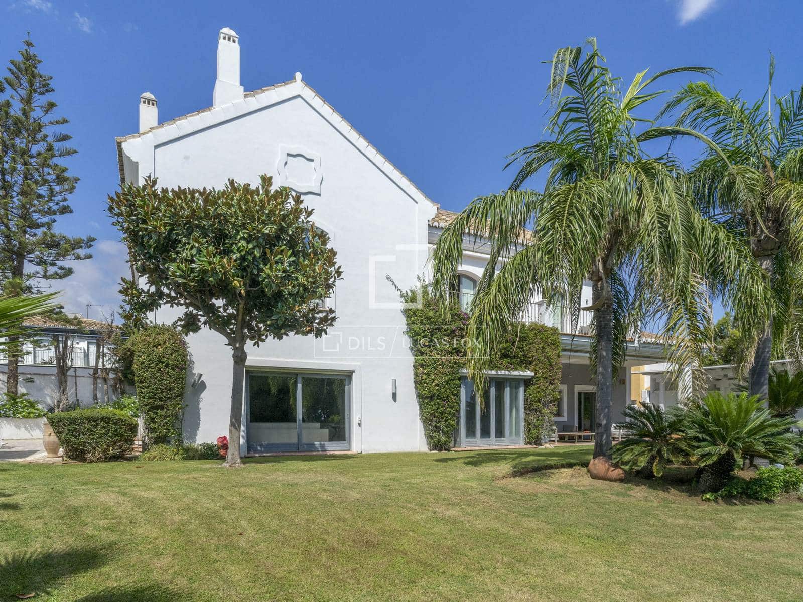 6 sypialnia Willa na sprzedaż w San Pedro de Alcantara z basenem garażem - 2 690 000 € (Ref: 10101522)