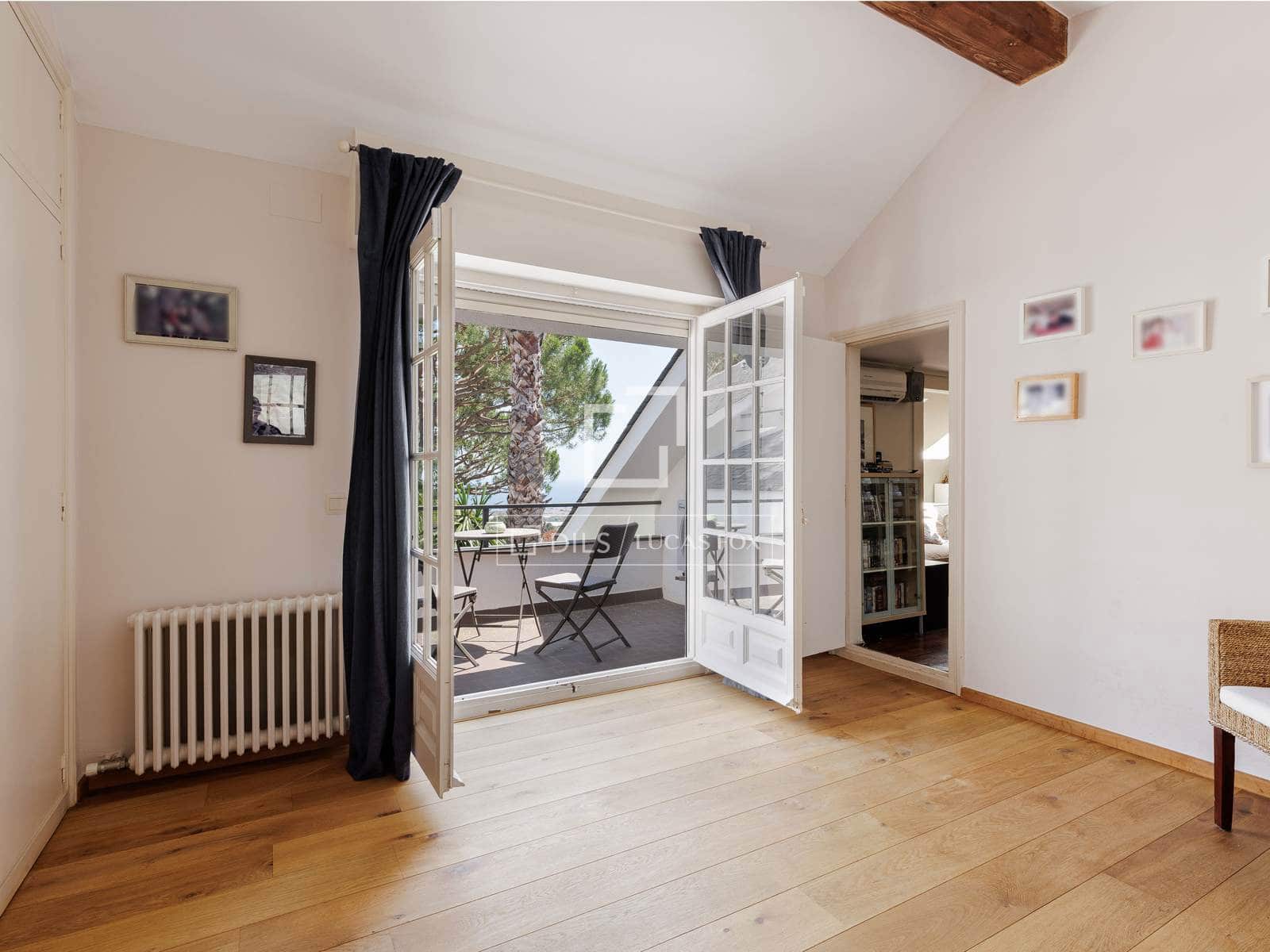 6 quarto Moradia para venda em Cabrera de Mar com piscina garagem - 1 995 000 € (Ref: 10102835)