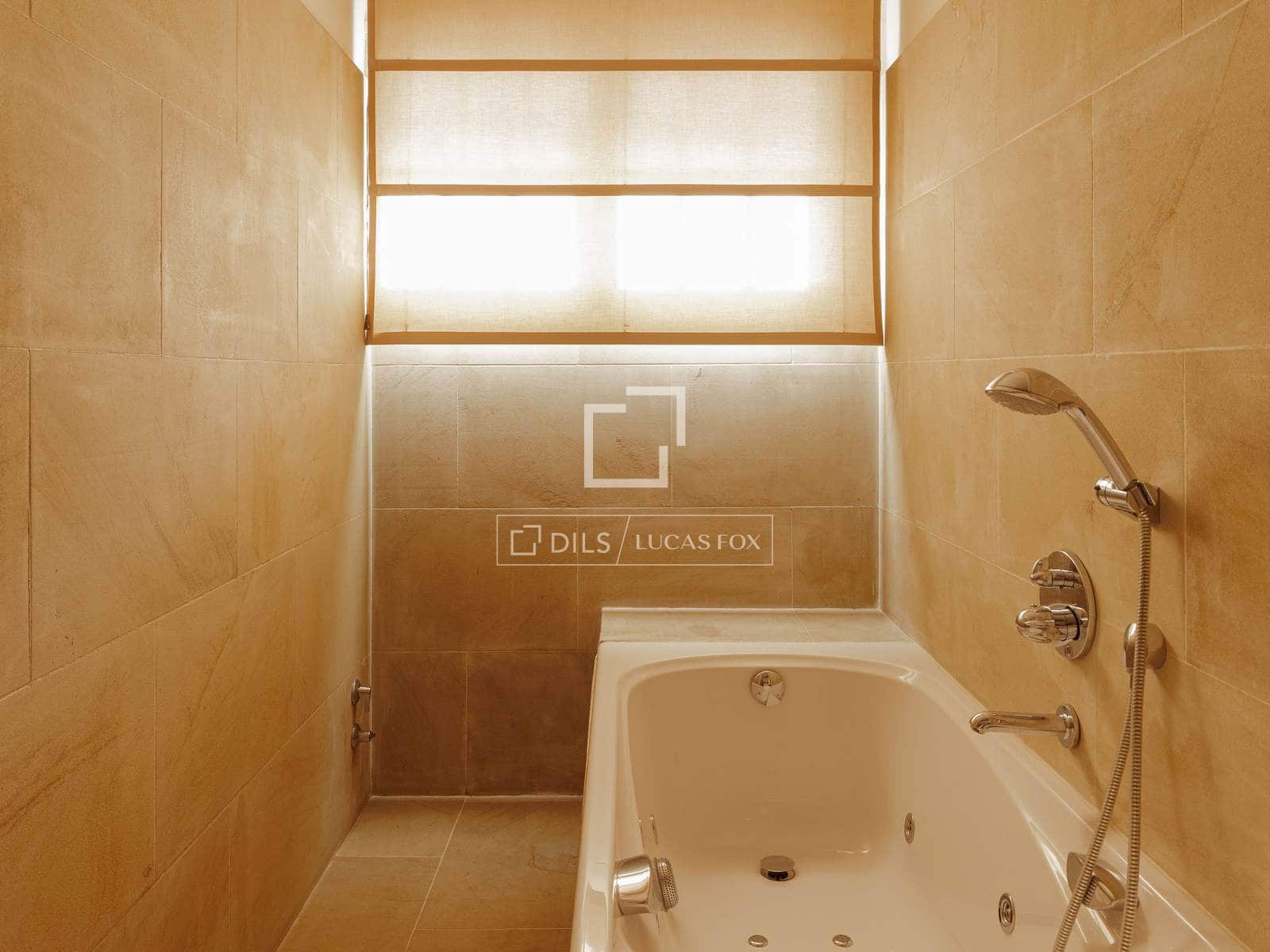 6 quarto Moradia para venda em Cabrera de Mar com piscina garagem - 1 995 000 € (Ref: 10102835)