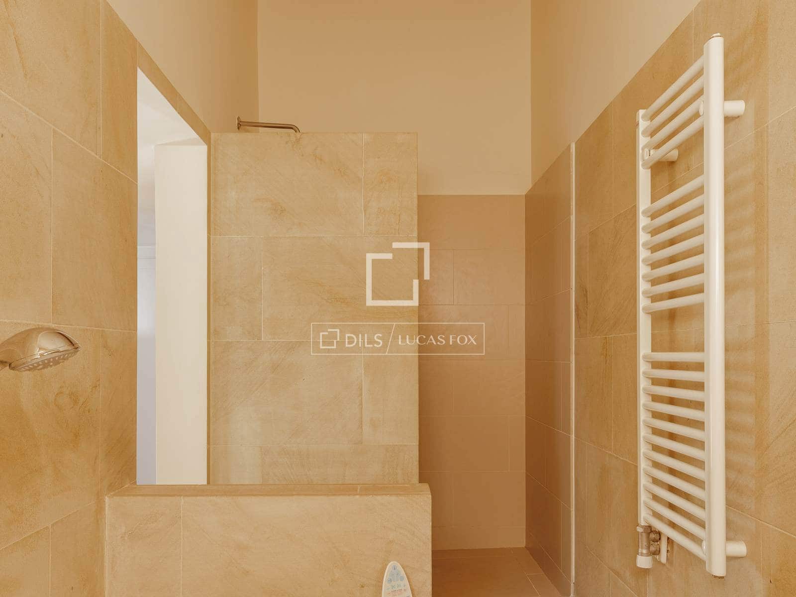 6 quarto Moradia para venda em Cabrera de Mar com piscina garagem - 1 995 000 € (Ref: 10102835)