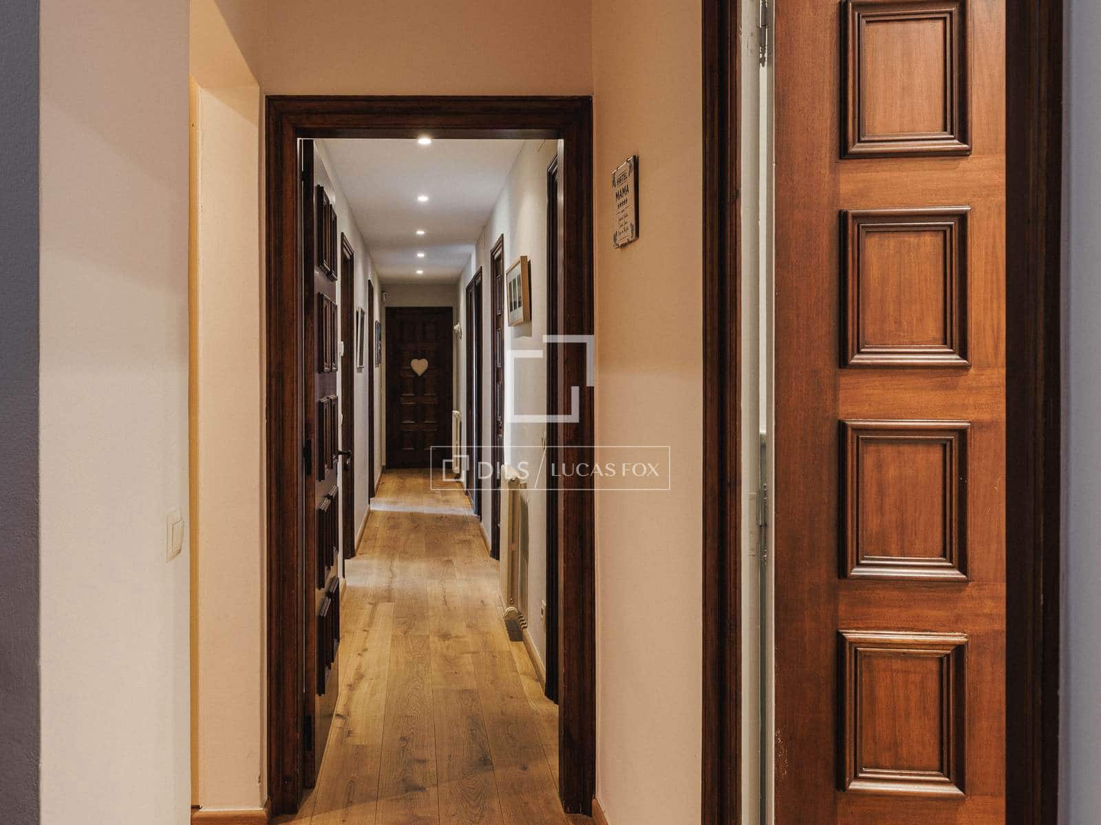6 quarto Moradia para venda em Cabrera de Mar com piscina garagem - 1 995 000 € (Ref: 10102835)