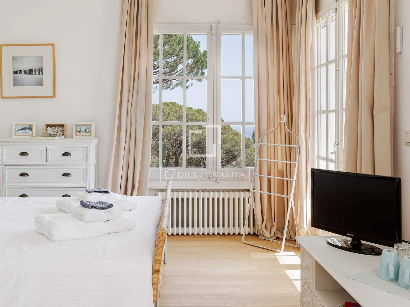6 quarto Moradia para venda em Cabrera de Mar com piscina garagem - 1 995 000 € (Ref: 10102835)