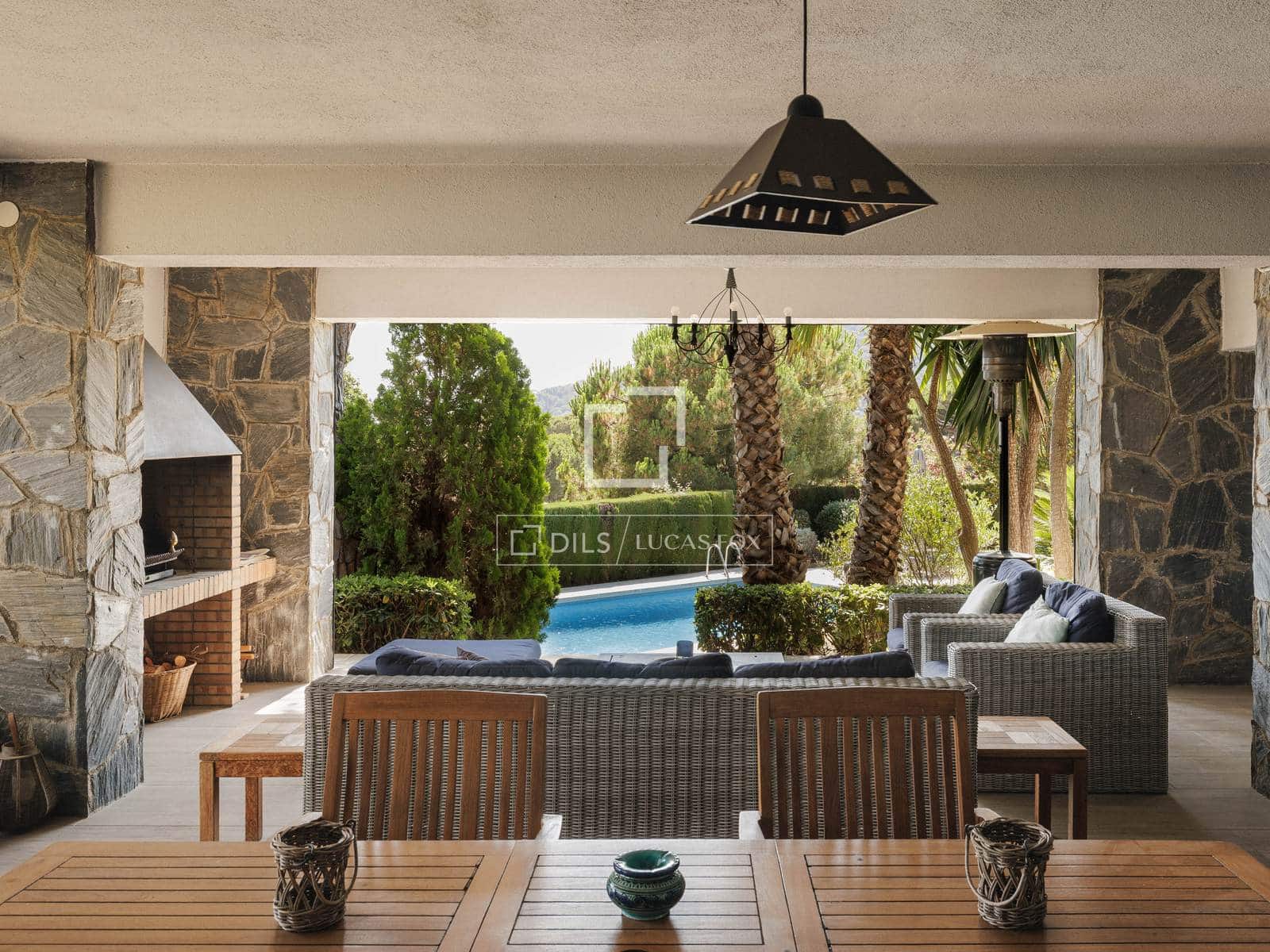 6 quarto Moradia para venda em Cabrera de Mar com piscina garagem - 1 995 000 € (Ref: 10102835)