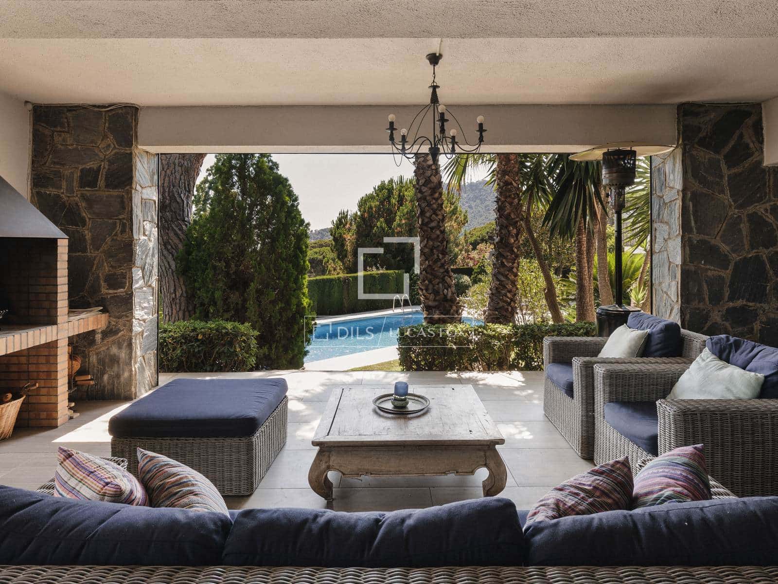 6 quarto Moradia para venda em Cabrera de Mar com piscina garagem - 1 995 000 € (Ref: 10102835)
