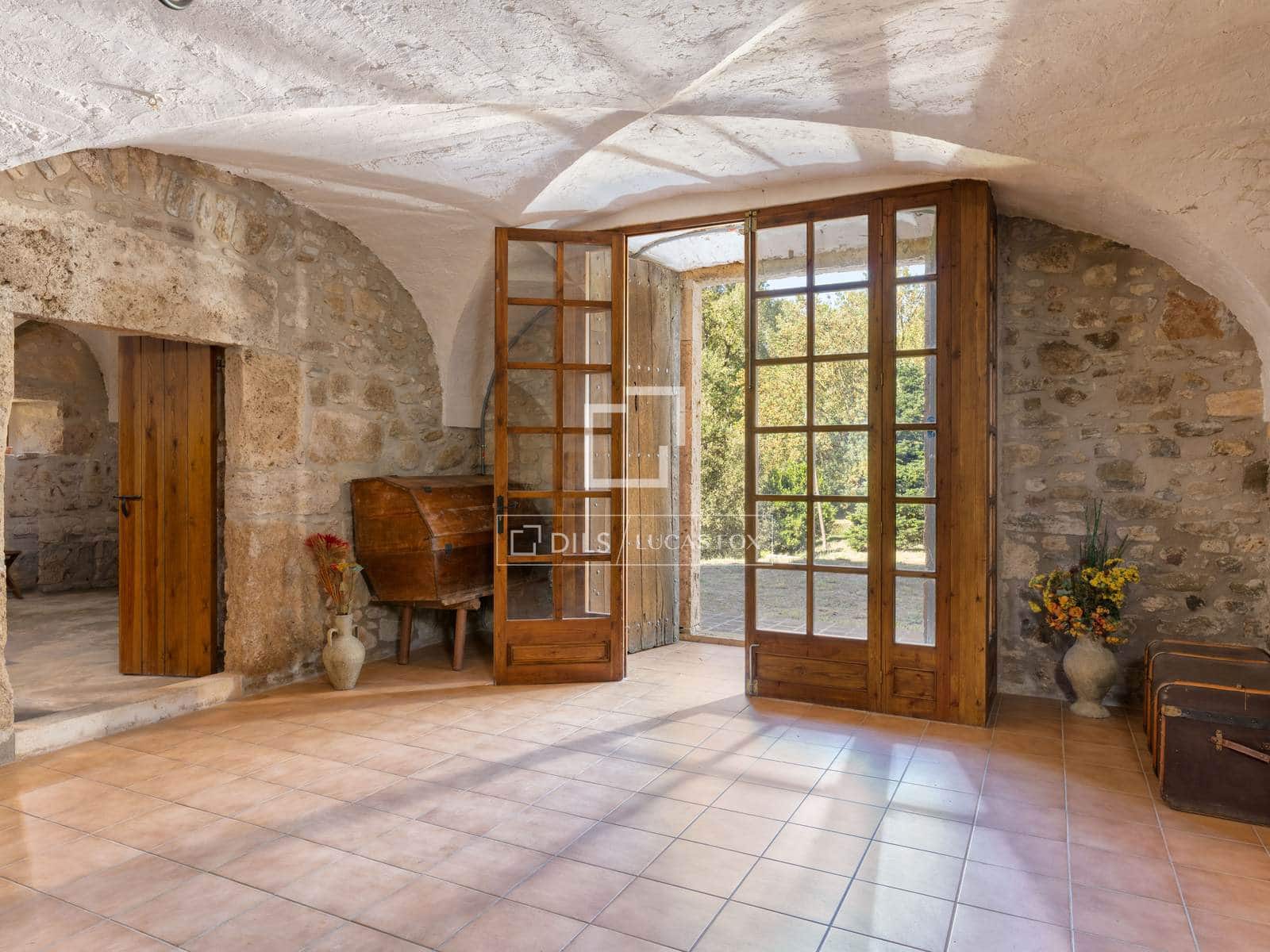 8 bedroom Finca/Country House for sale in Sant Miquel de Campmajor with pool - € 995,000 (Ref: 10106534)