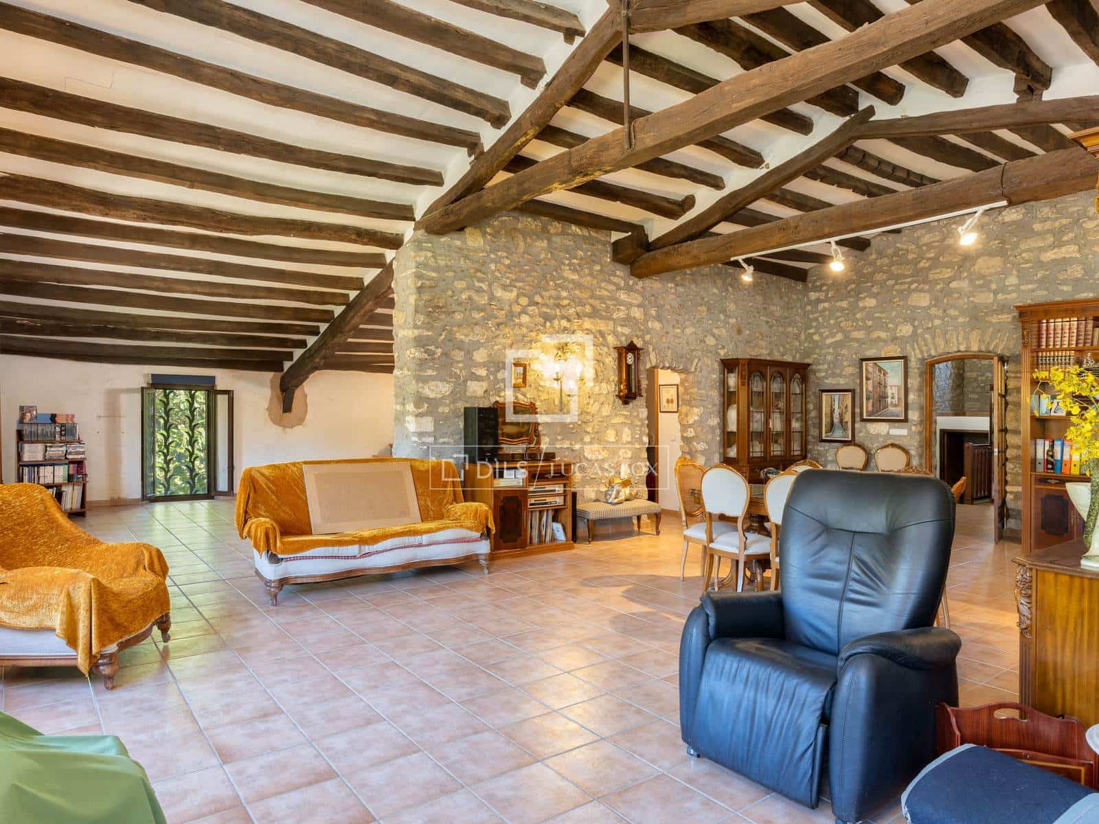 8 bedroom Finca/Country House for sale in Sant Miquel de Campmajor with pool - € 995,000 (Ref: 10106534)