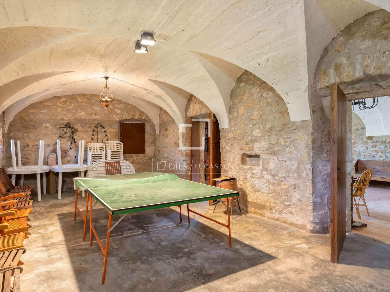 8 bedroom Finca/Country House for sale in Sant Miquel de Campmajor with pool - € 995,000 (Ref: 10106534)