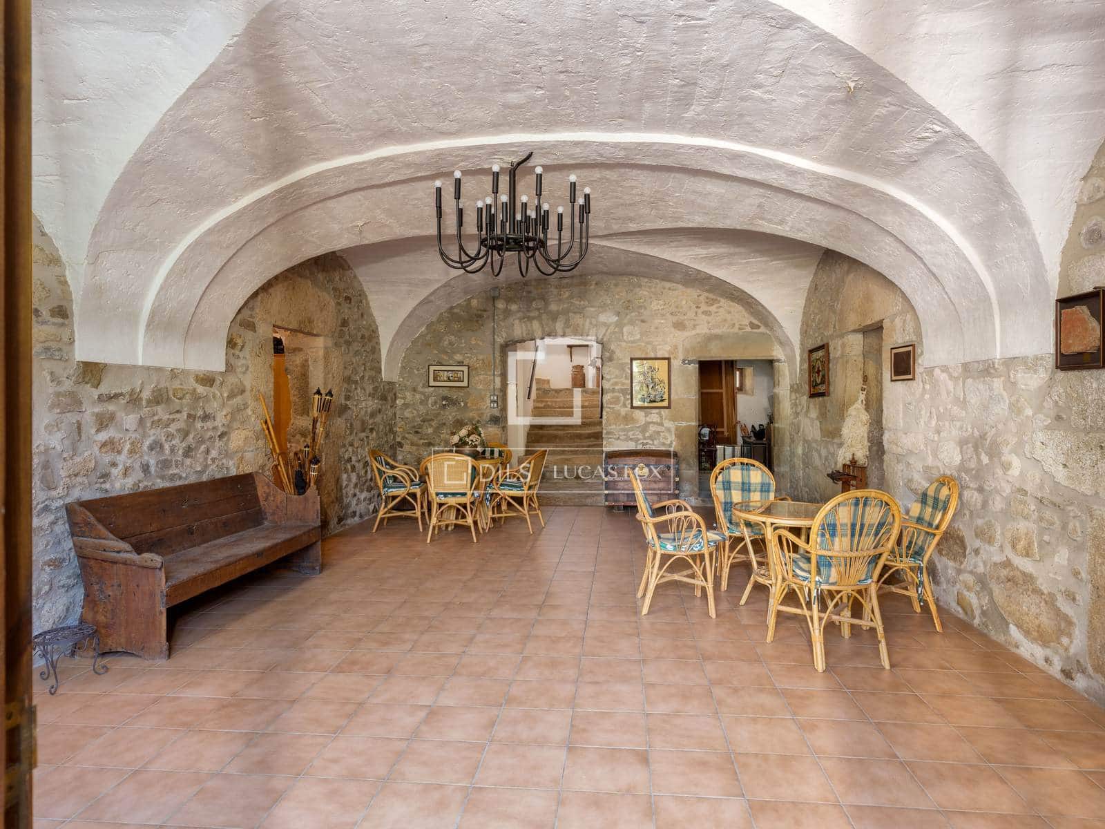 8 bedroom Finca/Country House for sale in Sant Miquel de Campmajor with pool - € 995,000 (Ref: 10106534)