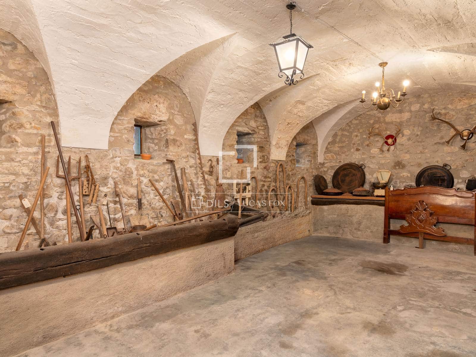 8 bedroom Finca/Country House for sale in Sant Miquel de Campmajor with pool - € 995,000 (Ref: 10106534)