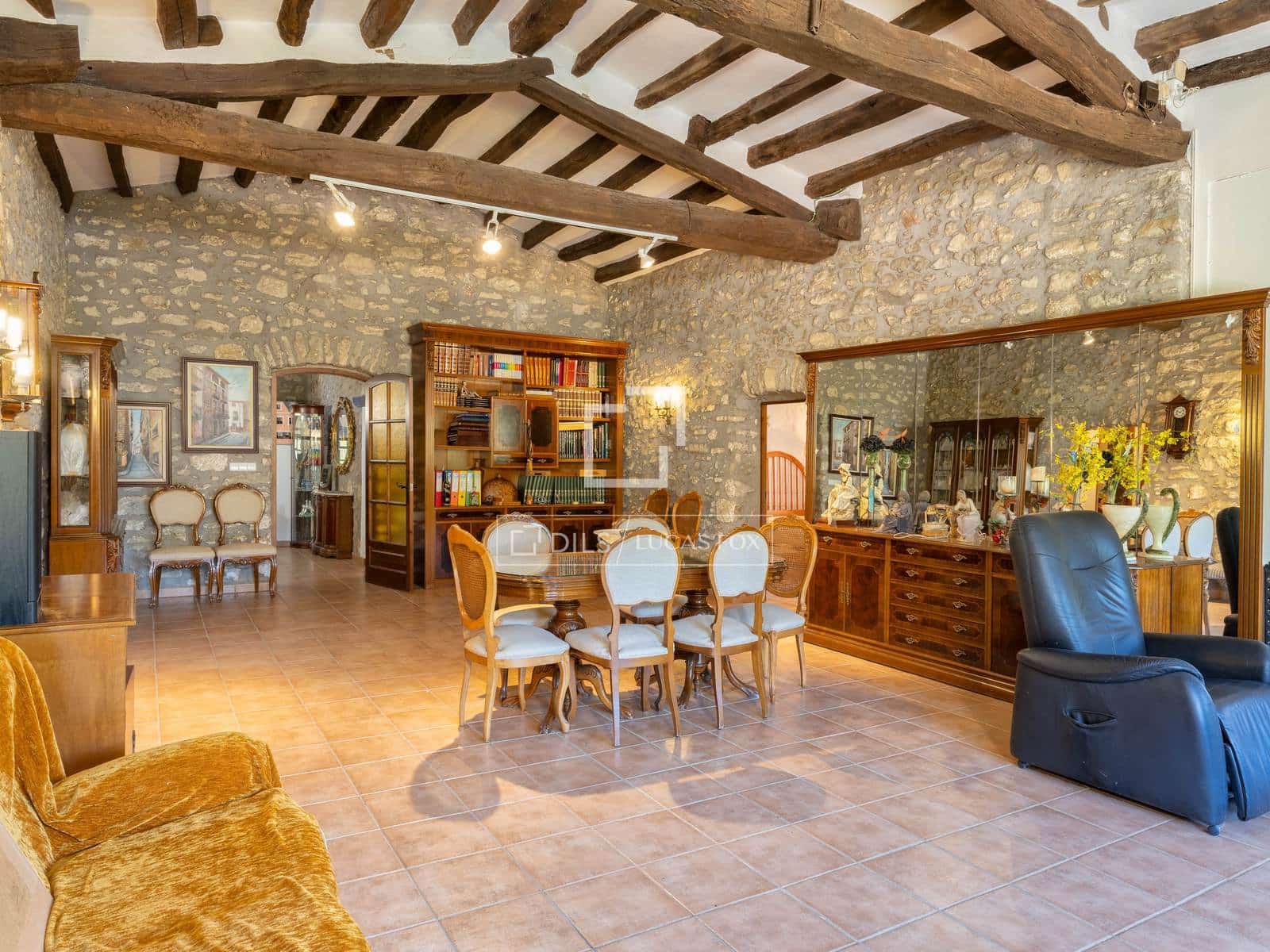 8 bedroom Finca/Country House for sale in Sant Miquel de Campmajor with pool - € 995,000 (Ref: 10106534)