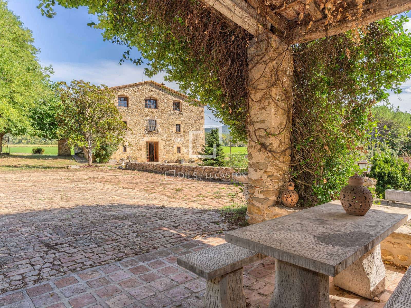 8 bedroom Finca/Country House for sale in Sant Miquel de Campmajor with pool - € 995,000 (Ref: 10106534)