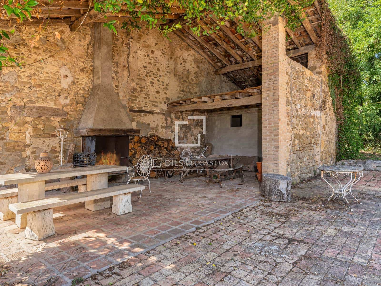 8 bedroom Finca/Country House for sale in Sant Miquel de Campmajor with pool - € 995,000 (Ref: 10106534)
