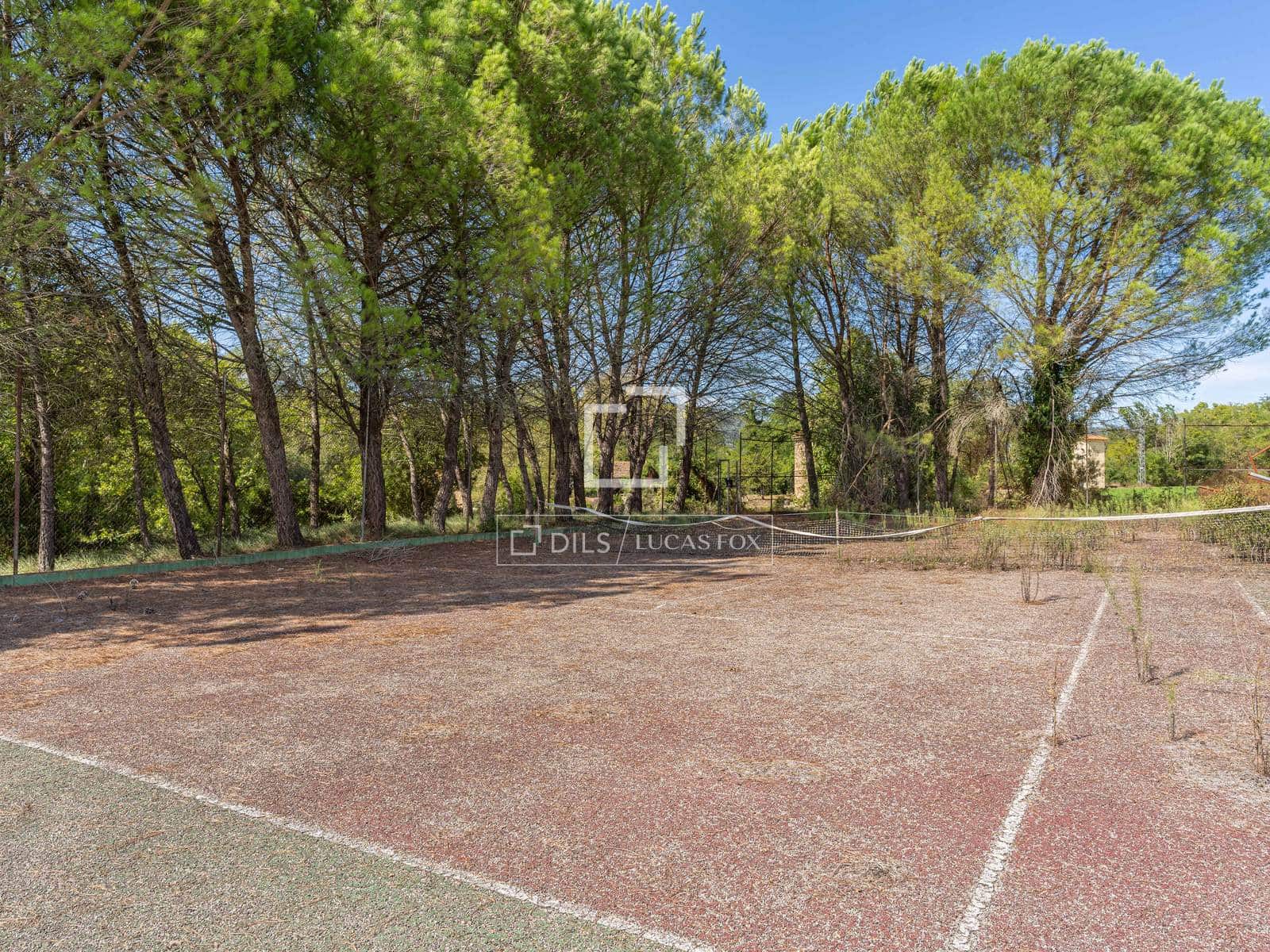 8 bedroom Finca/Country House for sale in Sant Miquel de Campmajor with pool - € 995,000 (Ref: 10106534)