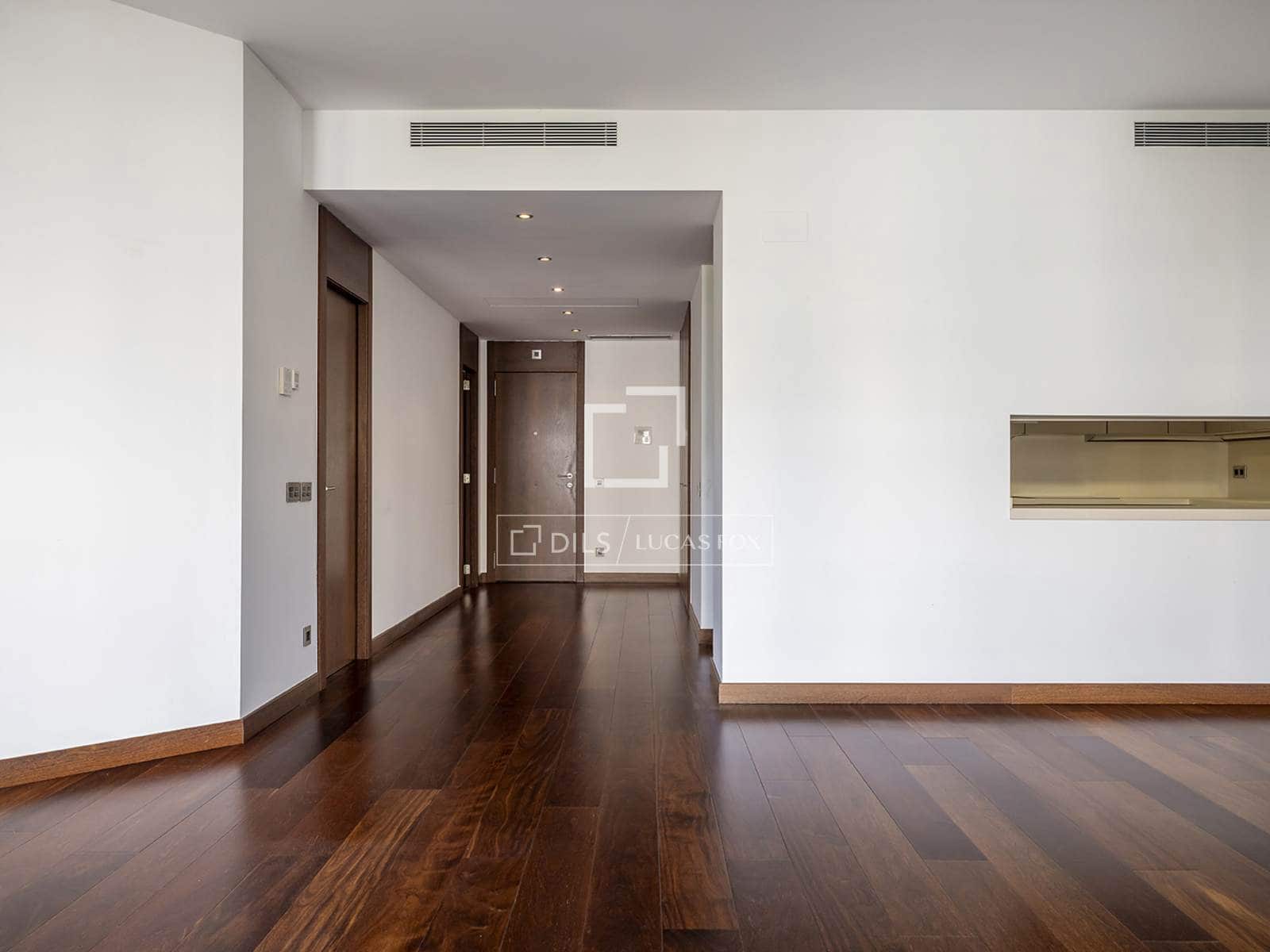 3 bedroom Apartment for rent in Barcelona city with garage - € 4,469 (Ref: 10113507)