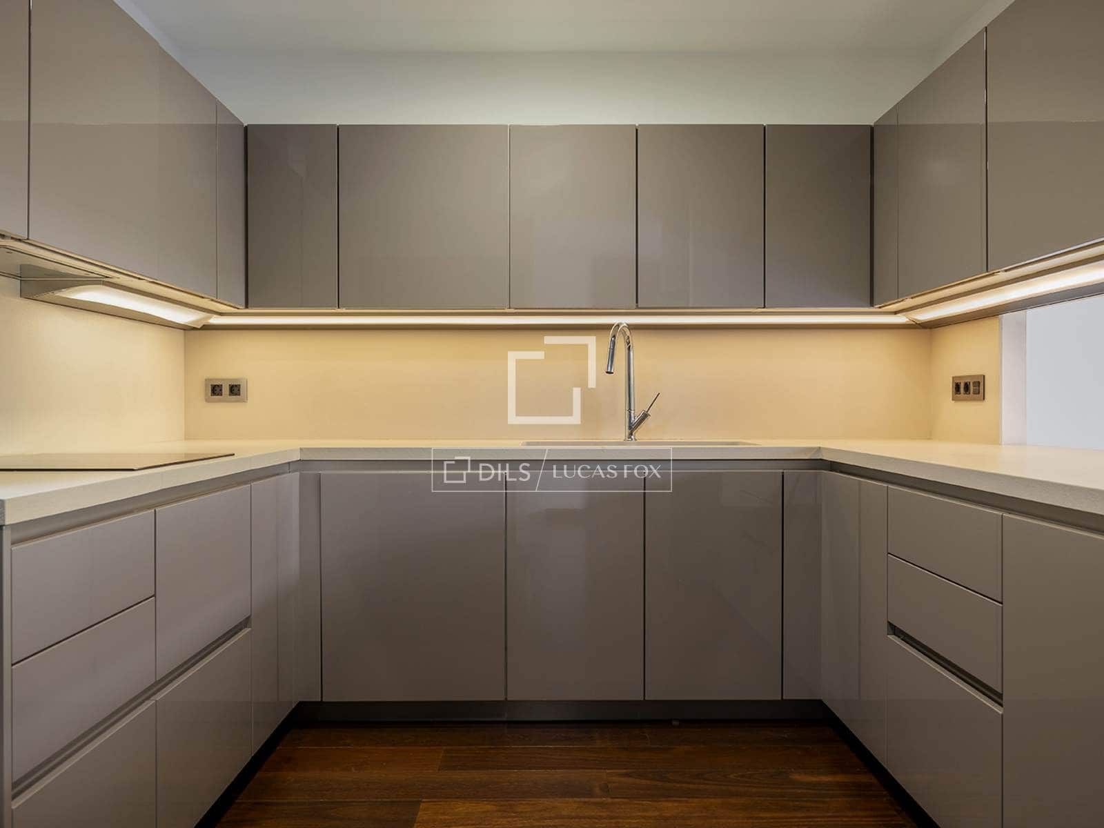 3 bedroom Apartment for rent in Barcelona city with garage - € 4,469 (Ref: 10113507)