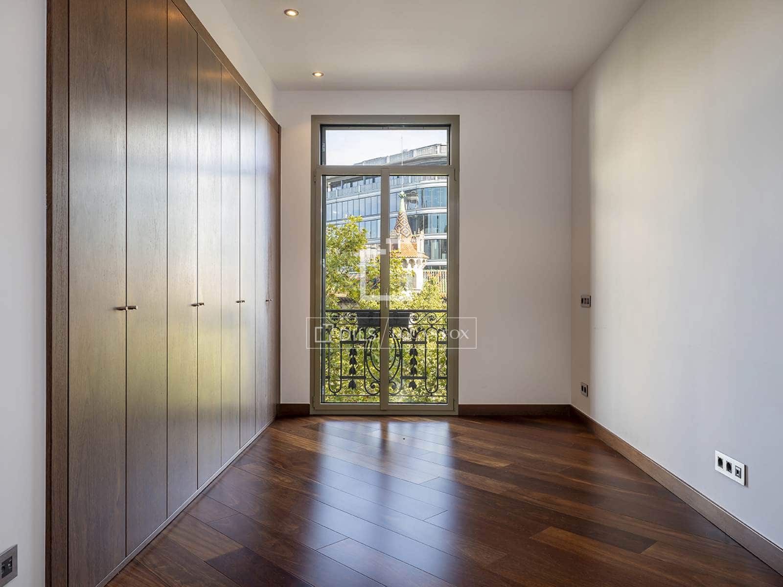 3 bedroom Apartment for rent in Barcelona city with garage - € 4,469 (Ref: 10113507)