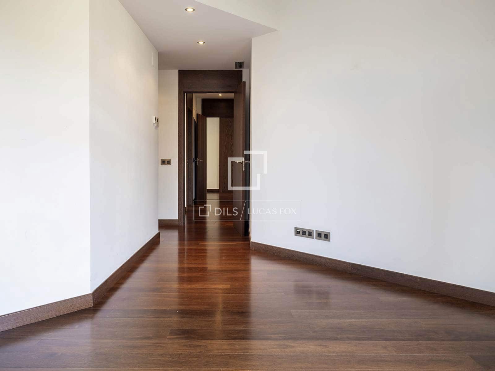 3 bedroom Apartment for rent in Barcelona city with garage - € 4,469 (Ref: 10113507)