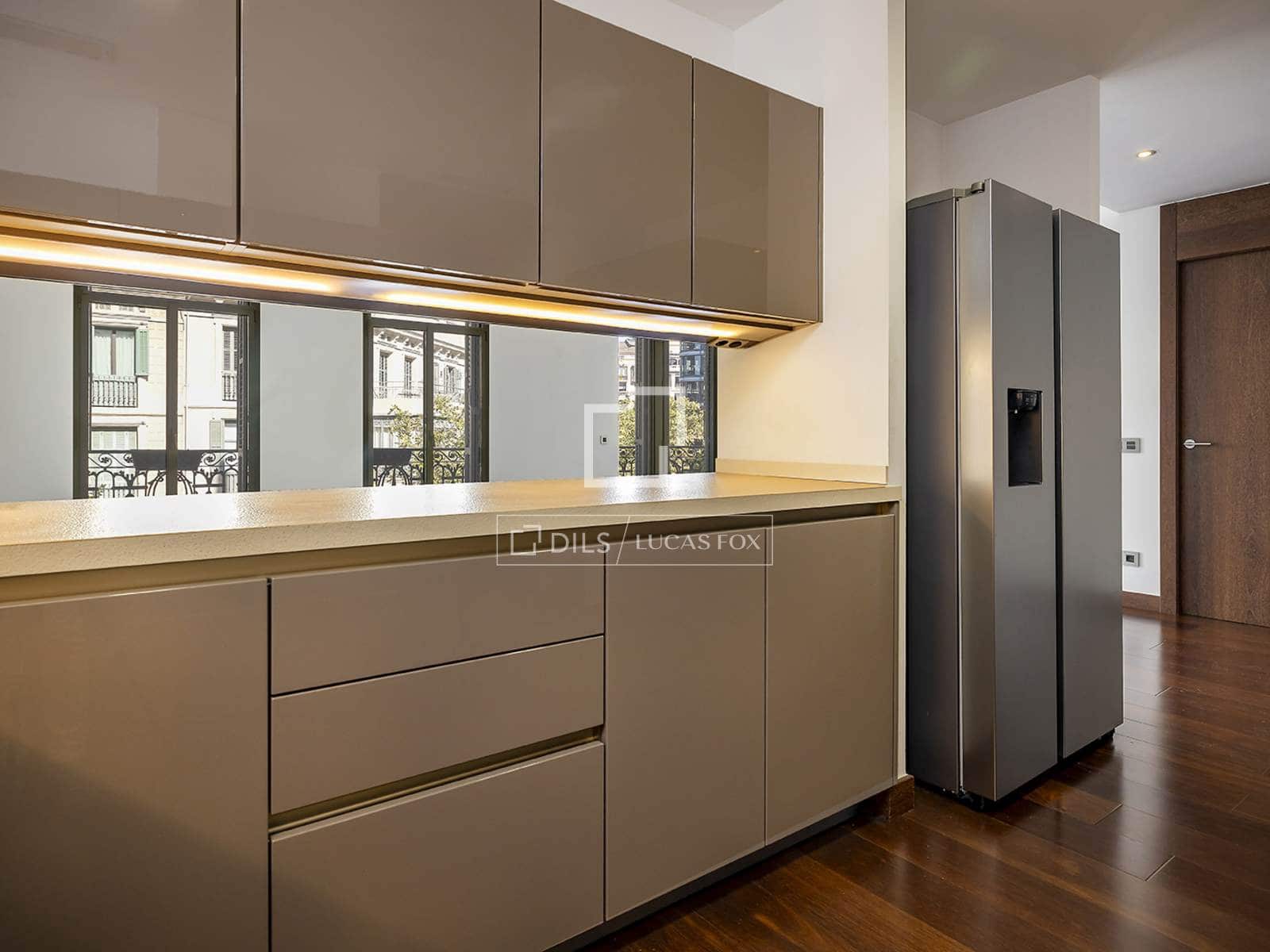 3 bedroom Apartment for rent in Barcelona city with garage - € 4,469 (Ref: 10113507)