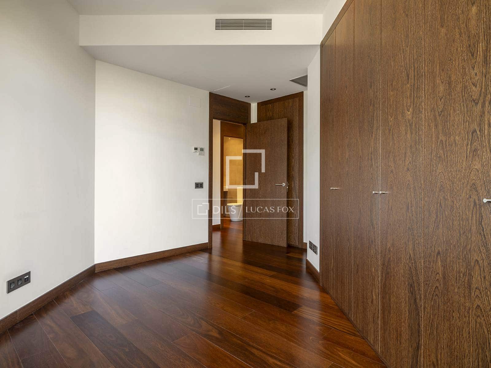 3 bedroom Apartment for rent in Barcelona city with garage - € 4,469 (Ref: 10113507)
