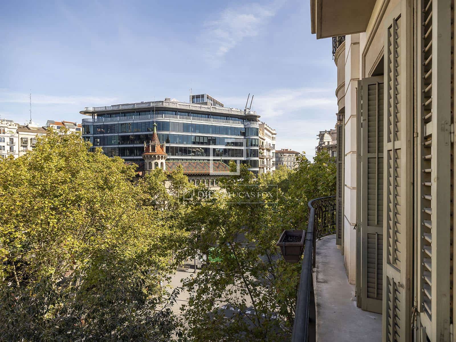 3 bedroom Apartment for rent in Barcelona city with garage - € 4,469 (Ref: 10113507)