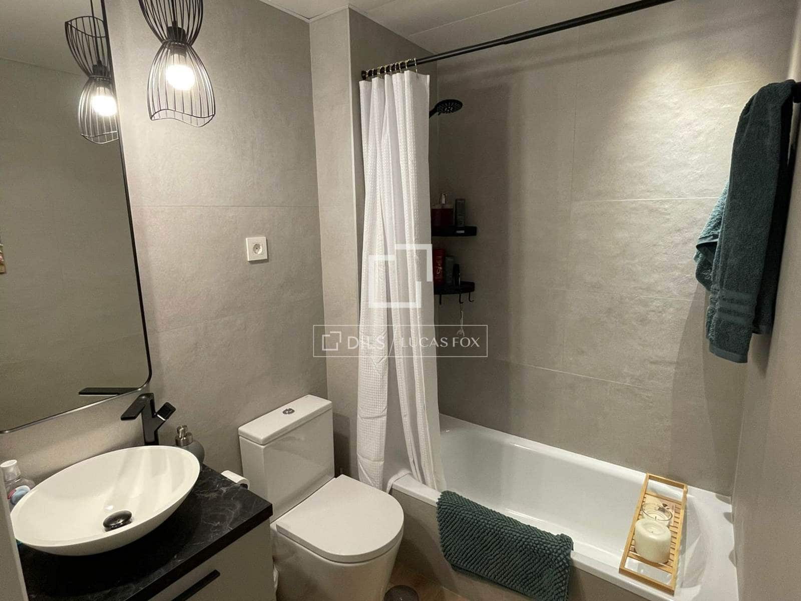Appartement de 3 chambres à louer à Madrid ville avec piscine garage - 3 000 € (Ref: 10113508)