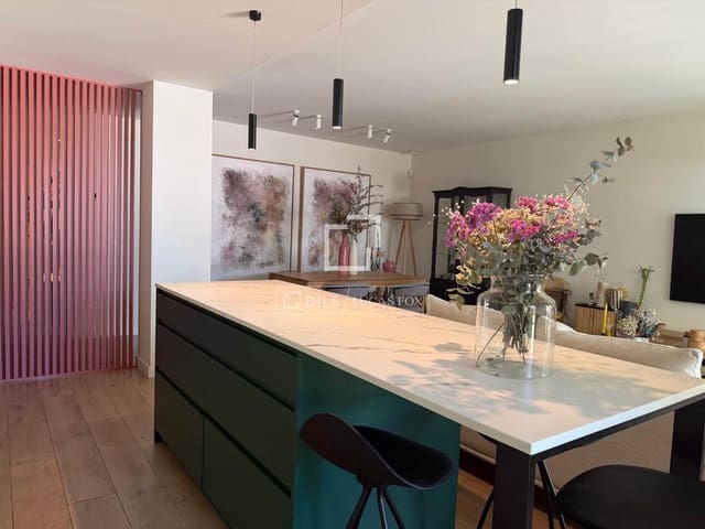 3 slaapkamer Appartement te huur in Madrid stad met zwembad garage - € 3.000 (Ref: 10113508)