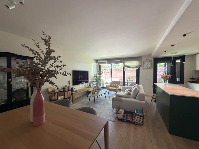 3 sypialnia Apartament do wynajęcia w Miasto Madryt z basenem garażem - 3 000 € (Ref: 10113508)
