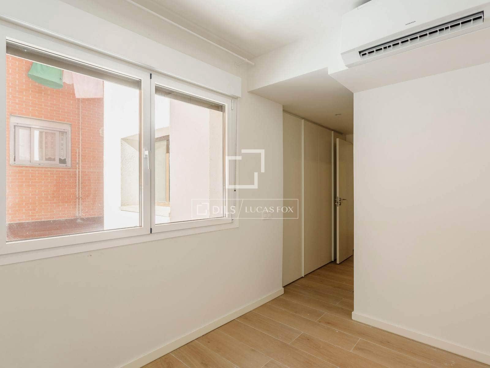 2 slaapkamer Appartement te huur in Madrid stad met garage - € 1.750 (Ref: 10113509)