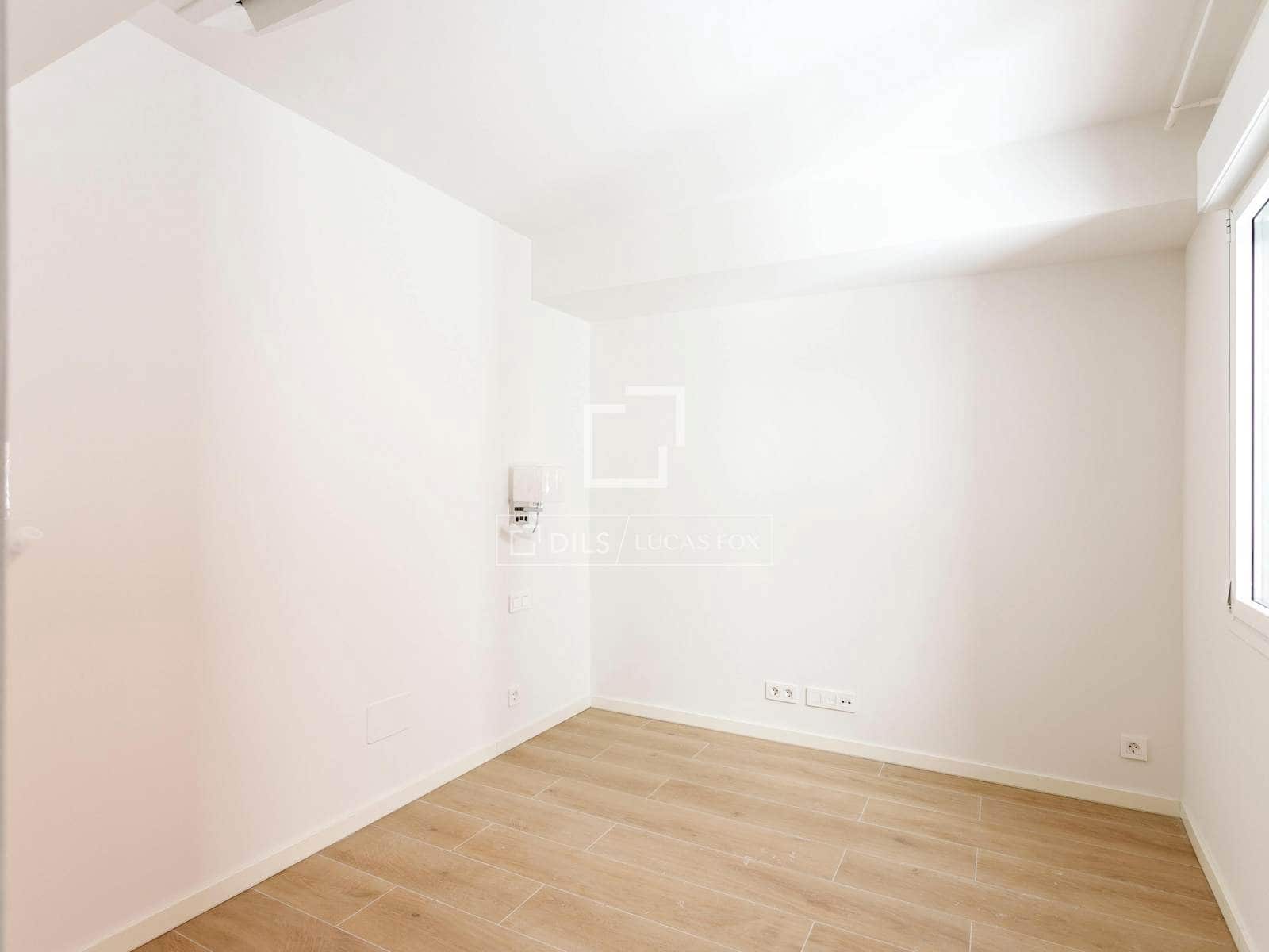 2 slaapkamer Appartement te huur in Madrid stad met garage - € 1.750 (Ref: 10113509)