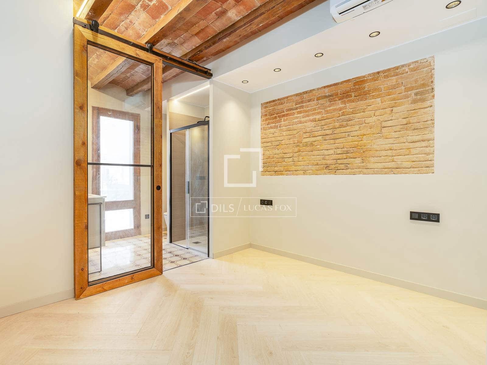 Apartamento de 3 habitaciones en Barcelona ciudad en venta - 438.000 € (Ref: 10117481)