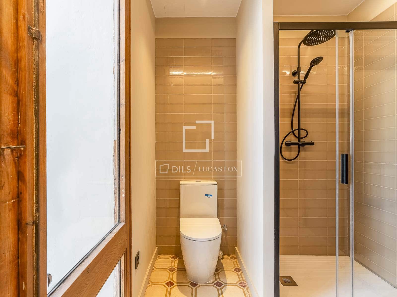 Apartamento de 3 habitaciones en Barcelona ciudad en venta - 438.000 € (Ref: 10117481)