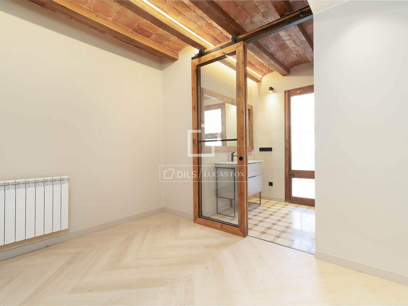 Apartamento de 3 habitaciones en Barcelona ciudad en venta - 438.000 € (Ref: 10117481)