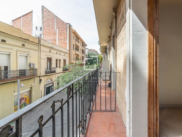 Apartamento de 3 habitaciones en El Poble Sec, Barcelona ciudad en venta - 438.000 € (Ref: 10117481)