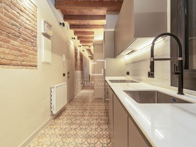 Apartamento de 3 habitaciones en El Poble Sec, Barcelona ciudad en venta - 438.000 € (Ref: 10117481)