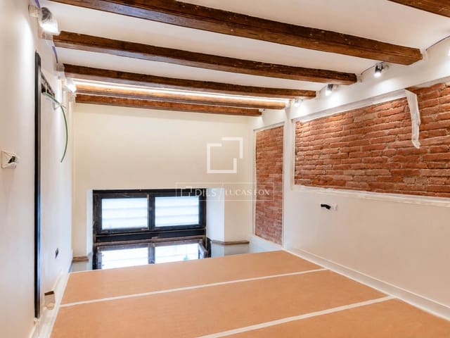 3 makuuhuone Huoneisto myytävänä paikassa El Poble Sec, Barcelona kaupunki - 850 000 € (Ref: 10117482)