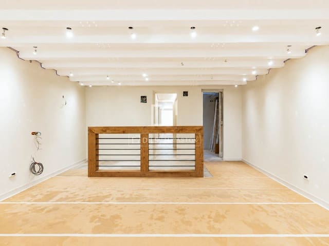 3 makuuhuone Huoneisto myytävänä paikassa El Poble Sec, Barcelona kaupunki - 850 000 € (Ref: 10117482)