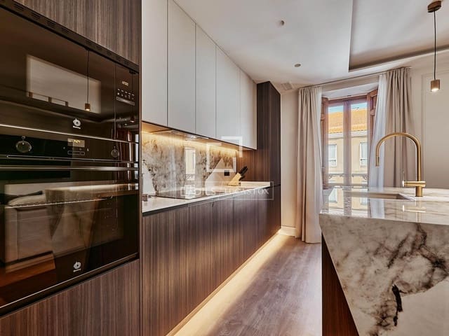 3 sovrum Lägenhet till salu i Madrid stad - 1 459 000 € (Ref: 10117483)