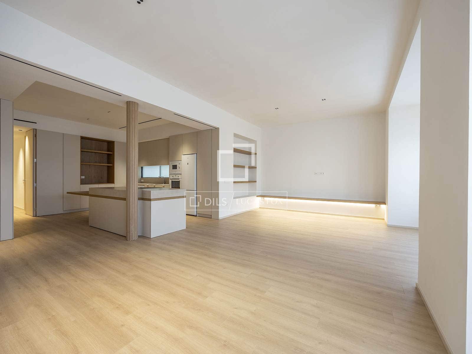 3 camera da letto Appartamento da affittare in Valencia citta - 5.000 € (Rif: 10117484)