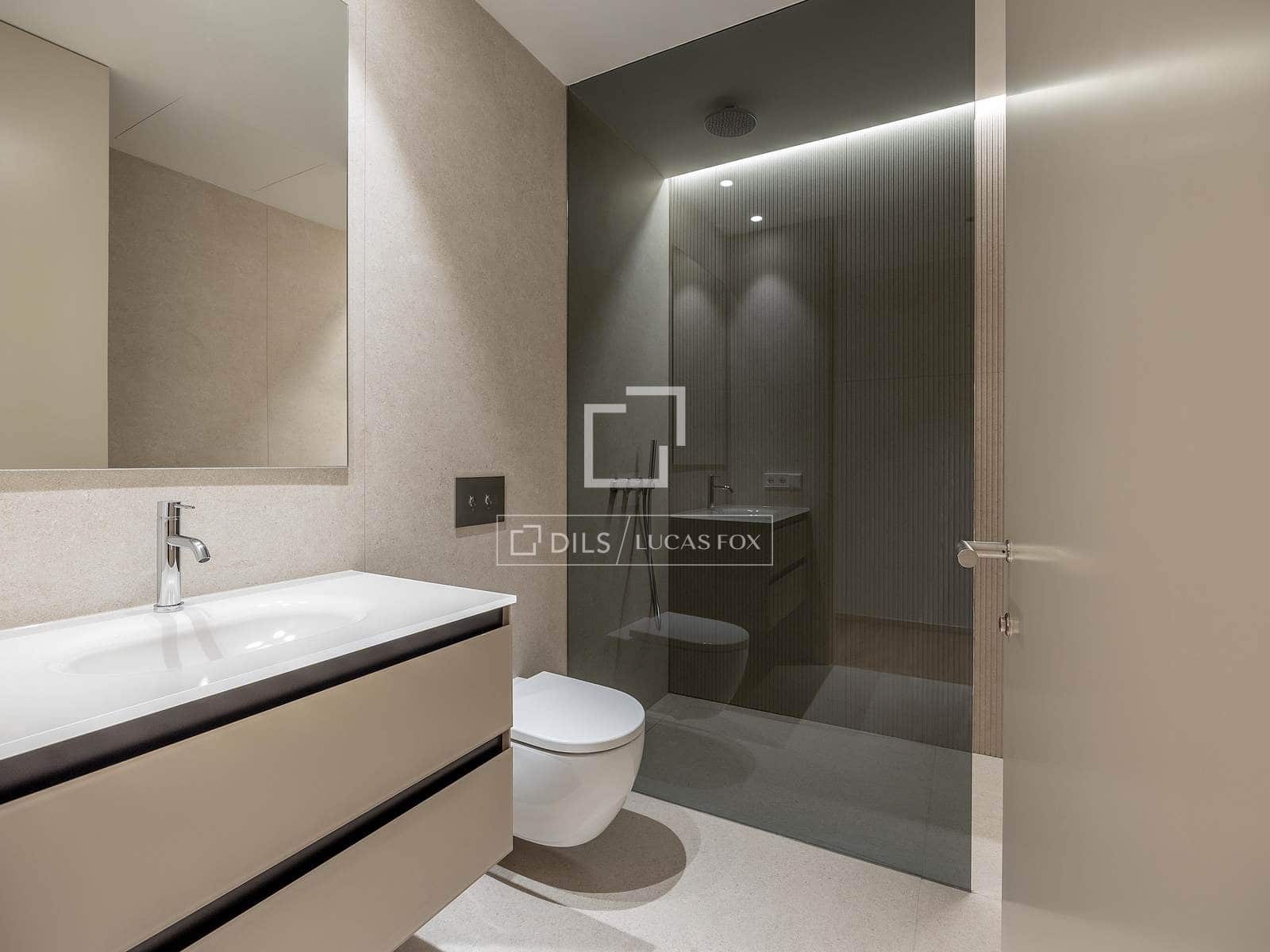 3 camera da letto Appartamento da affittare in Valencia citta - 5.000 € (Rif: 10117484)