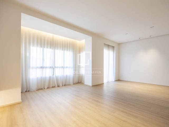 3 camera da letto Appartamento da affittare in Valencia città - 5.000 € (Rif: 10117484)
