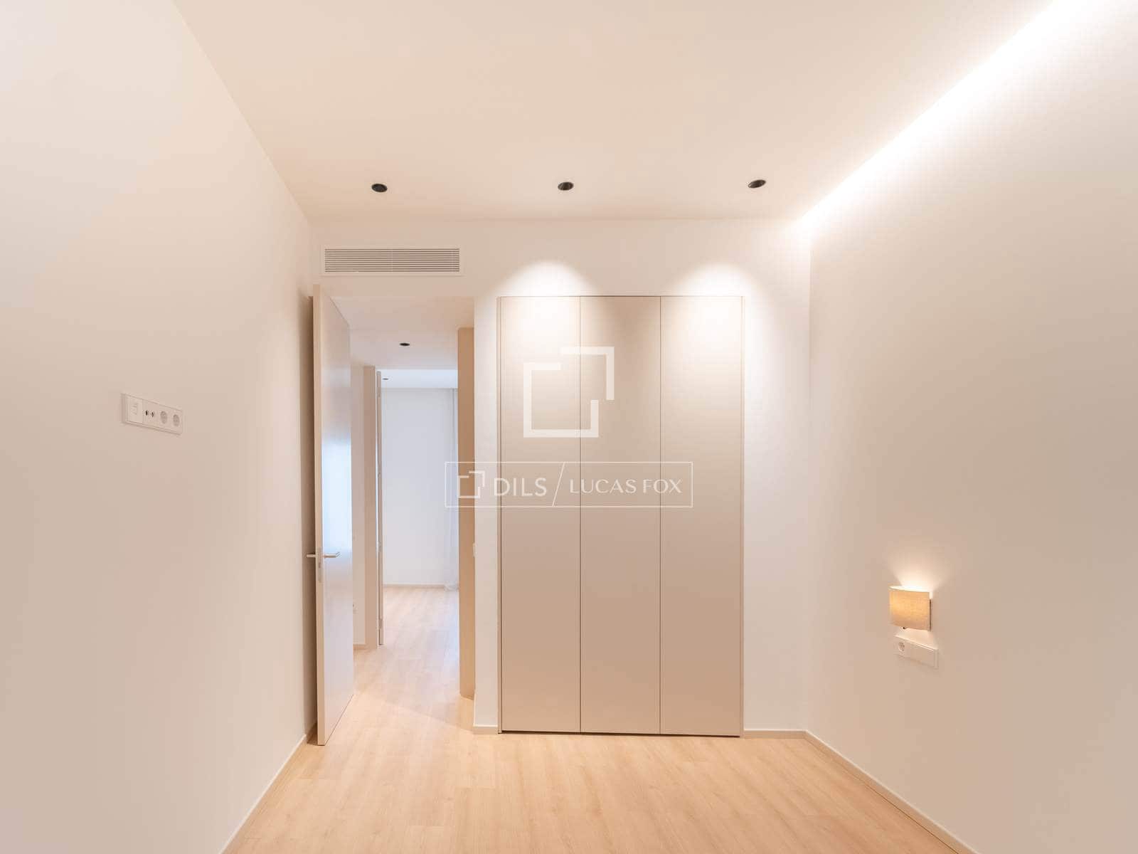 3 bedroom Apartment for rent in Valencia city - € 5,000 (Ref: 10117484)
