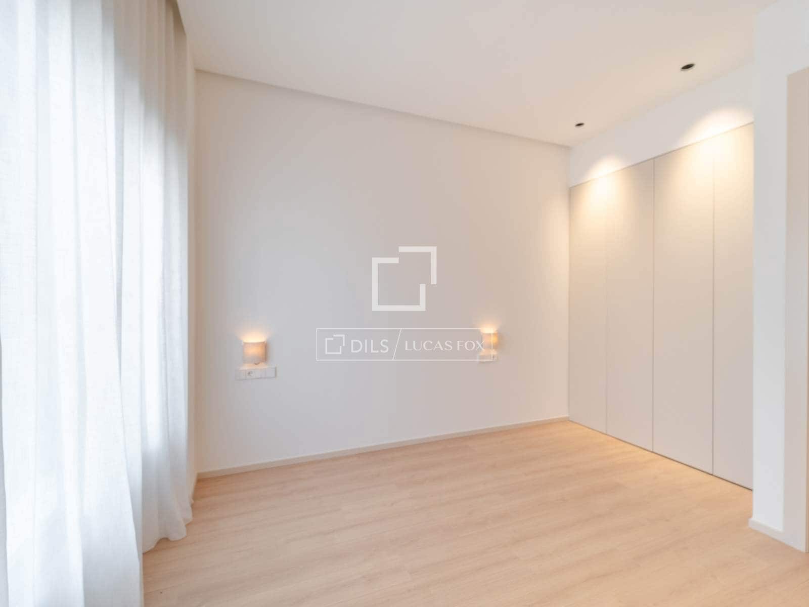 3 bedroom Apartment for rent in Valencia city - € 5,000 (Ref: 10117484)